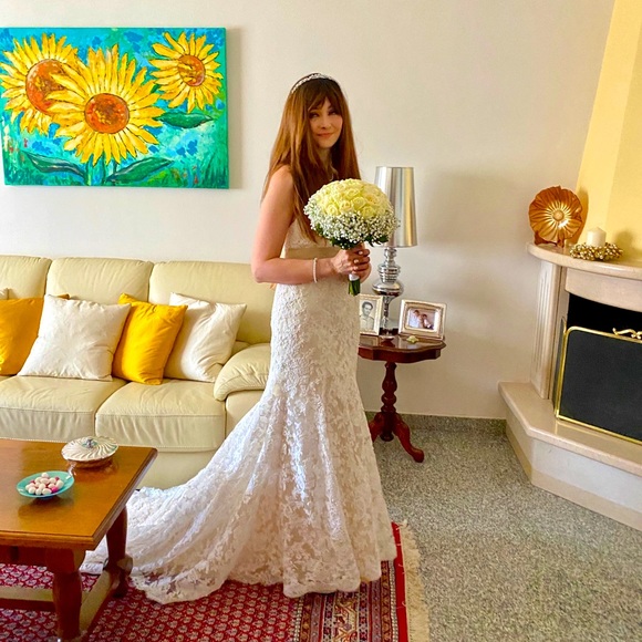 Wedding dress from Maggie Sottero! - Picture 3 of 6